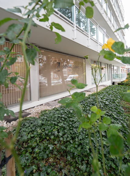 AM Dental Clinic